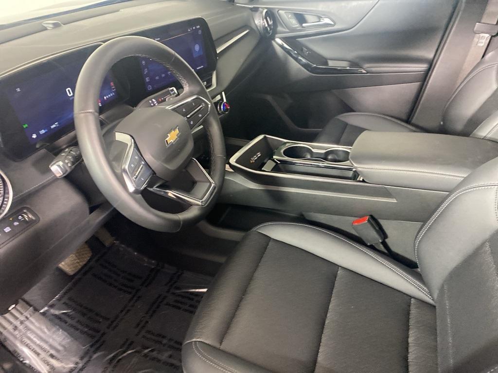 used 2025 Chevrolet Equinox car, priced at $29,993