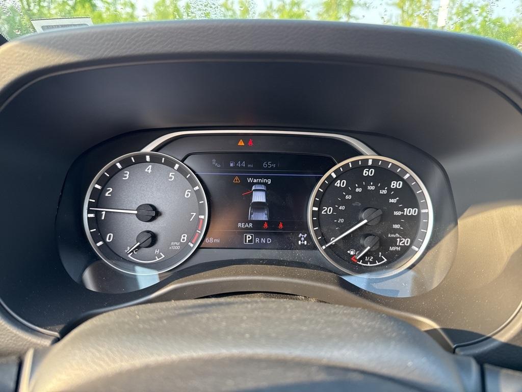 used 2025 Nissan Frontier car, priced at $35,970