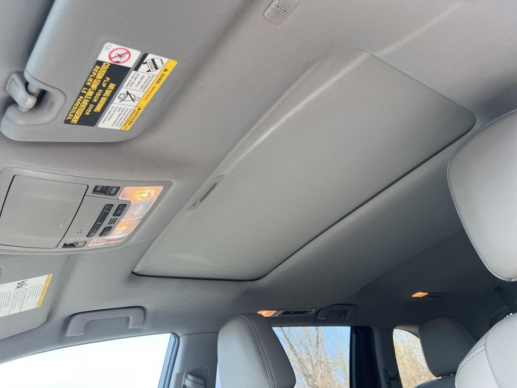 used 2019 Toyota Highlander car, priced at $28,465