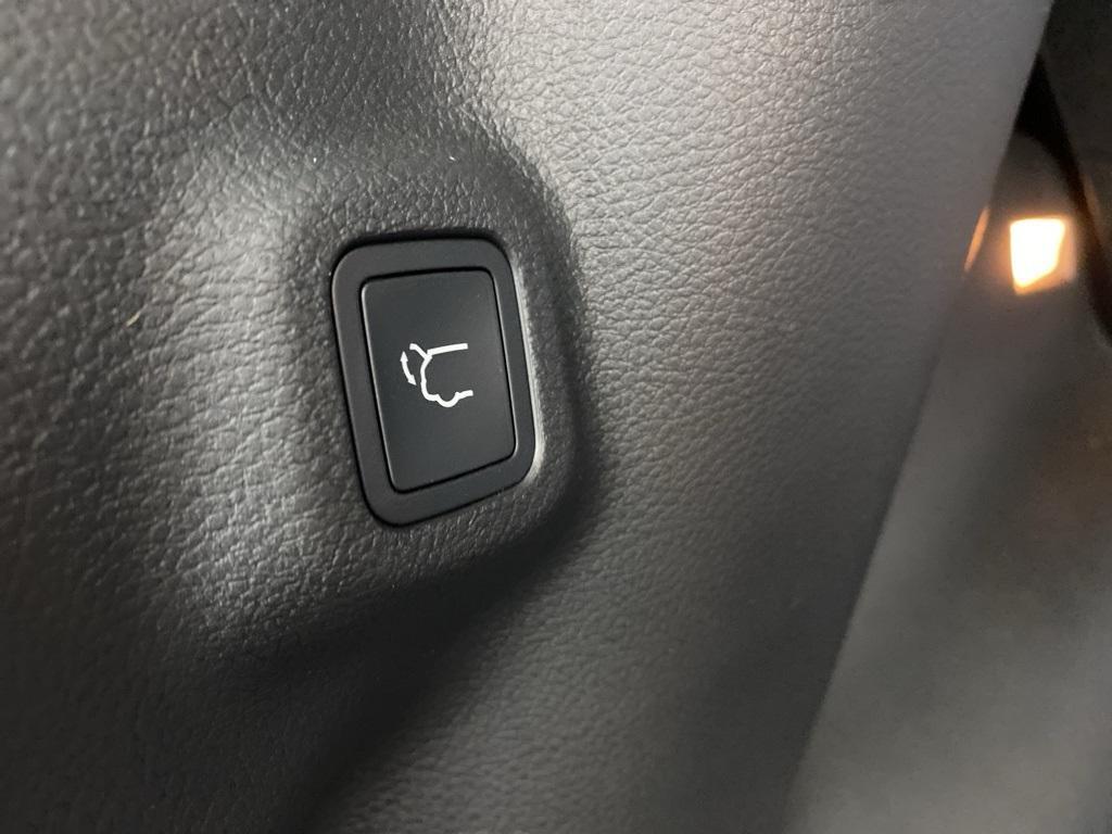 used 2022 Jeep Compass car, priced at $25,616