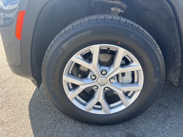 used 2022 Jeep Grand Cherokee car, priced at $34,995