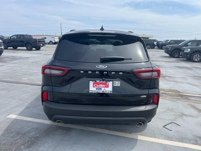 new 2025 Ford Escape car, priced at $39,260