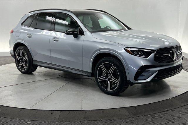 new 2024 Mercedes-Benz GLC 300 car, priced at $61,620