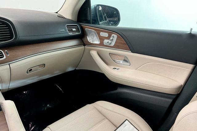 new 2025 Mercedes-Benz GLE 450 car, priced at $91,975