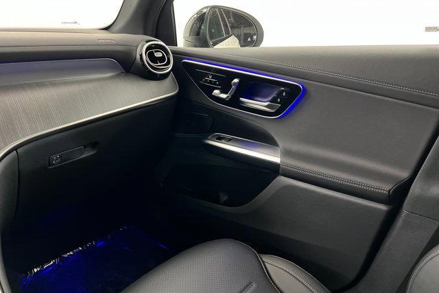 new 2025 Mercedes-Benz GLC 300 car, priced at $56,335