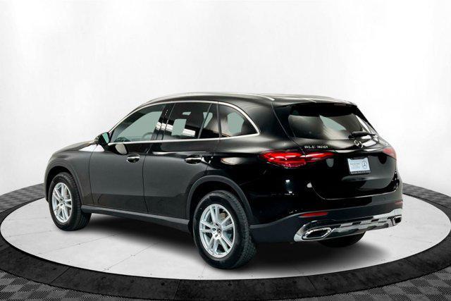 new 2025 Mercedes-Benz GLC 300 car, priced at $55,085