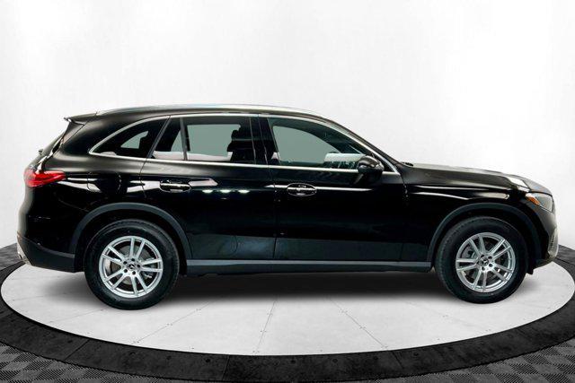 new 2025 Mercedes-Benz GLC 300 car, priced at $55,085