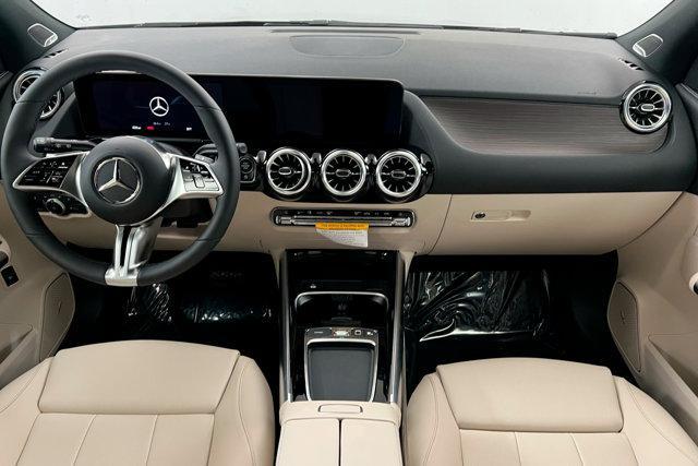 new 2025 Mercedes-Benz GLA 250 car, priced at $54,165