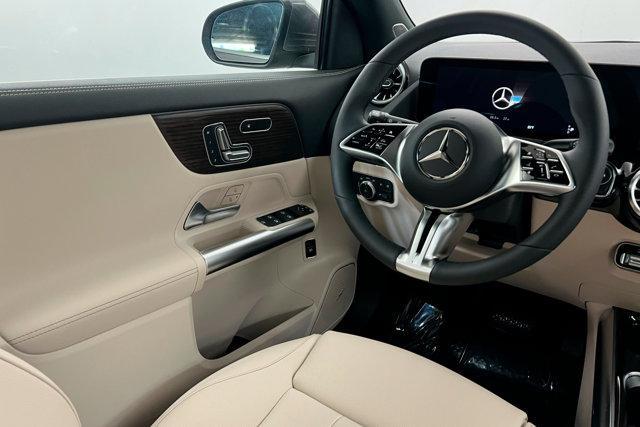 new 2025 Mercedes-Benz GLA 250 car, priced at $54,165
