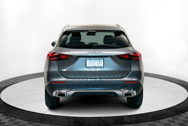 new 2025 Mercedes-Benz GLA 250 car, priced at $54,165