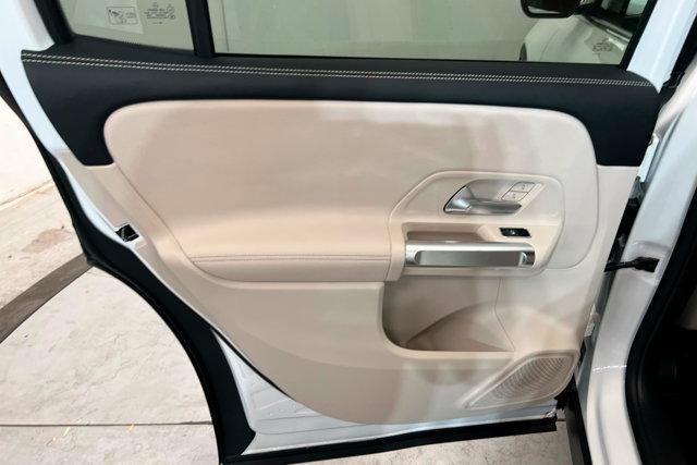 new 2025 Mercedes-Benz GLB 250 car, priced at $51,420