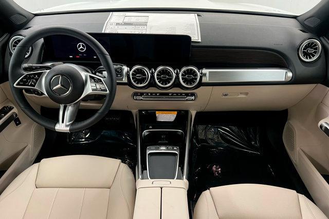 new 2025 Mercedes-Benz GLB 250 car, priced at $51,420