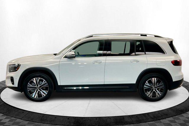 new 2025 Mercedes-Benz GLB 250 car, priced at $51,420