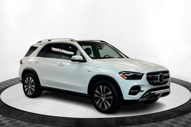 new 2025 Mercedes-Benz GLE 450e car, priced at $79,715