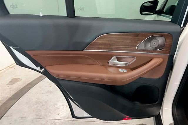 new 2025 Mercedes-Benz GLE 450e car, priced at $79,715