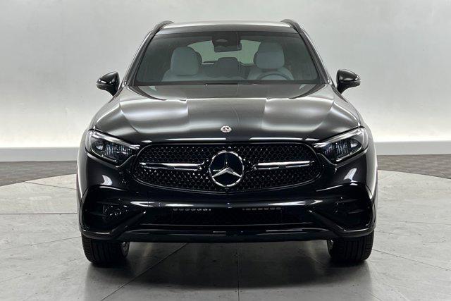 new 2024 Mercedes-Benz GLC 300 car, priced at $60,285