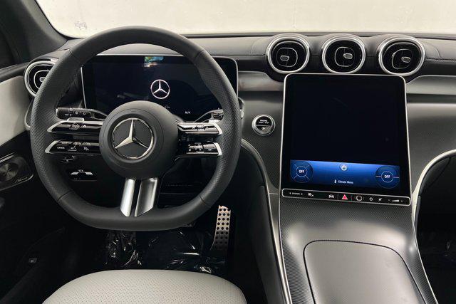 new 2024 Mercedes-Benz GLC 300 car, priced at $60,285