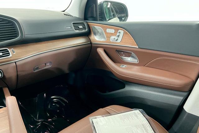 new 2025 Mercedes-Benz GLS 450 car, priced at $101,120