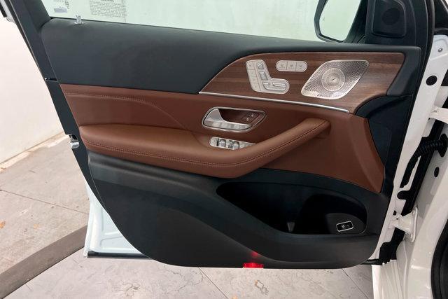 new 2025 Mercedes-Benz GLS 450 car, priced at $101,120