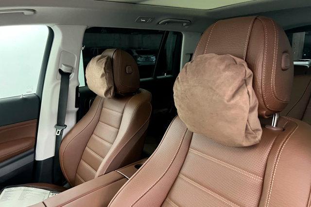new 2025 Mercedes-Benz GLS 450 car, priced at $101,120