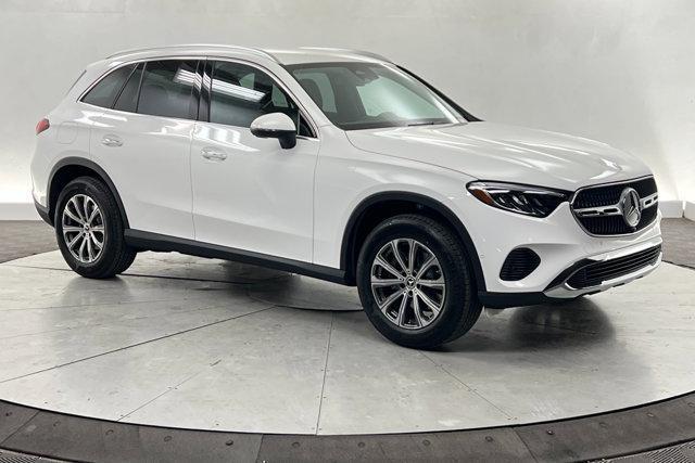 new 2024 Mercedes-Benz GLC 300 car, priced at $50,985