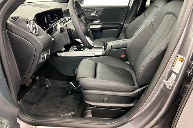 new 2025 Mercedes-Benz GLB 250 car, priced at $51,150