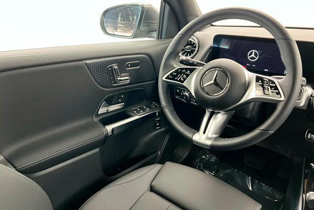 new 2025 Mercedes-Benz GLB 250 car, priced at $51,150