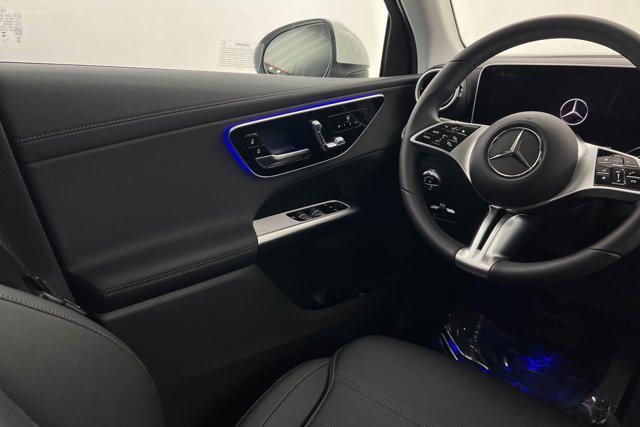 new 2024 Mercedes-Benz GLC 300 car, priced at $50,985