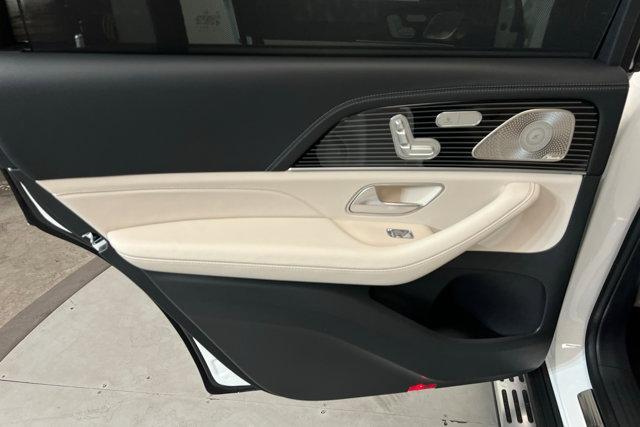 new 2026 Mercedes-Benz GLS 580 car, priced at $126,290