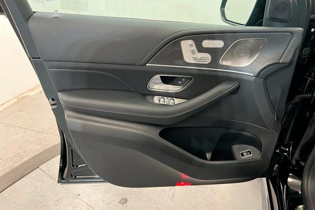 new 2025 Mercedes-Benz AMG GLE 53 car, priced at $105,625