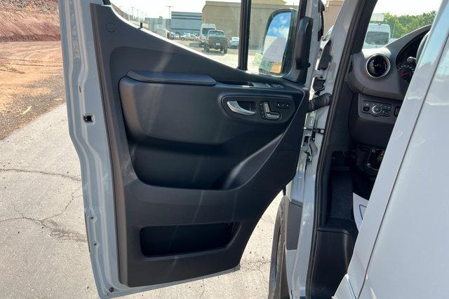 new 2025 Mercedes-Benz Sprinter 2500 car, priced at $84,181