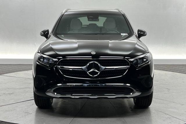 new 2024 Mercedes-Benz GLC 300 car, priced at $53,245