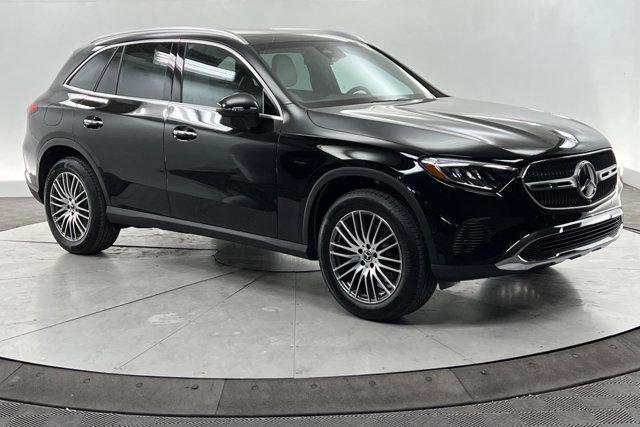 new 2024 Mercedes-Benz GLC 300 car, priced at $53,245