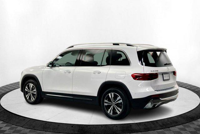 new 2025 Mercedes-Benz GLB 250 car, priced at $49,595