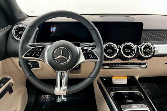 new 2025 Mercedes-Benz GLB 250 car, priced at $49,595