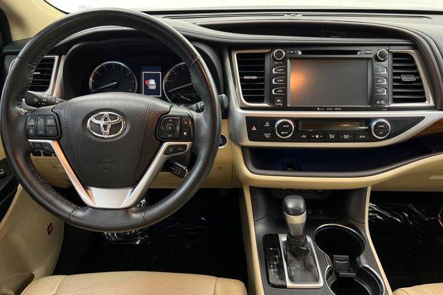 used 2018 Toyota Highlander car, priced at $29,250