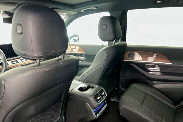 new 2025 Mercedes-Benz GLS 450 car, priced at $95,365