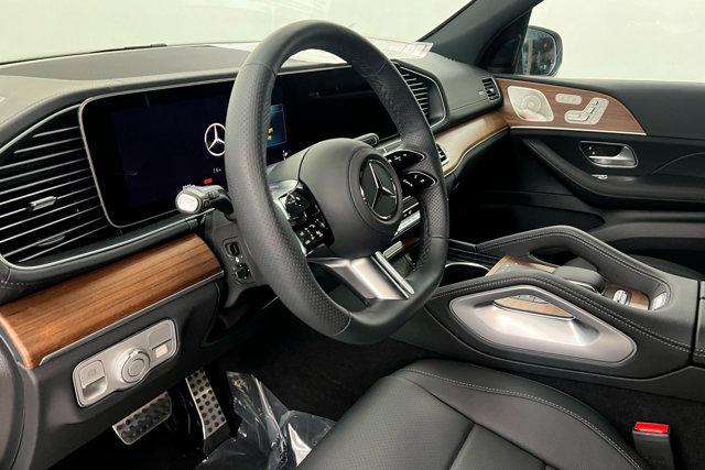 new 2025 Mercedes-Benz GLS 450 car, priced at $95,365