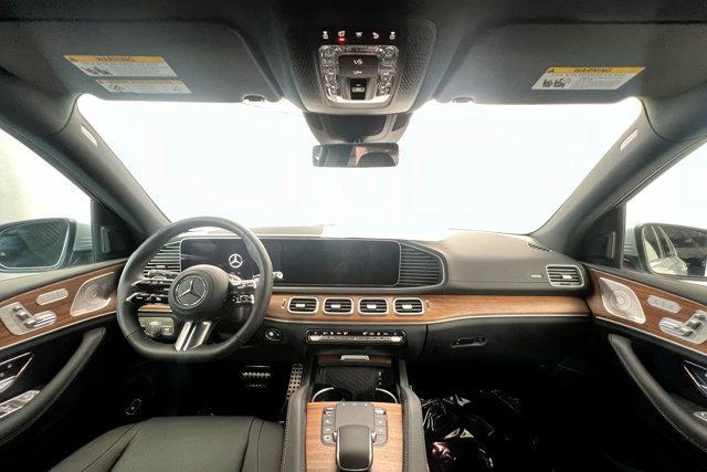 new 2025 Mercedes-Benz GLS 450 car, priced at $95,365