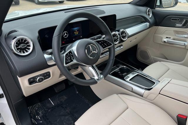 new 2025 Mercedes-Benz GLB 250 car, priced at $47,145