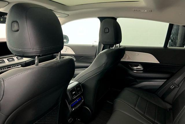 new 2025 Mercedes-Benz GLE 450 car, priced at $87,145