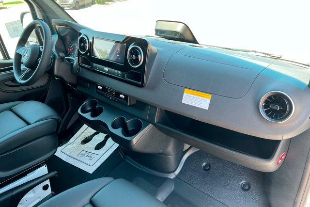 new 2025 Mercedes-Benz Sprinter 2500 car, priced at $59,186