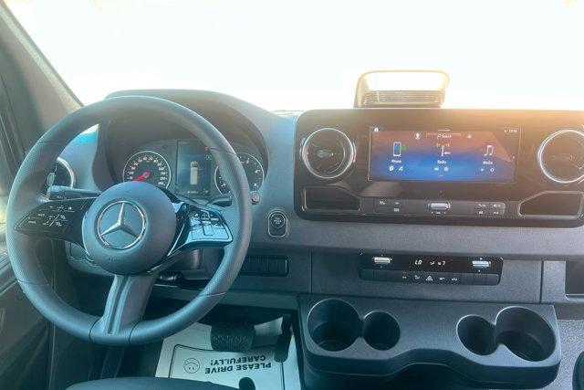 new 2025 Mercedes-Benz Sprinter 2500 car, priced at $59,186