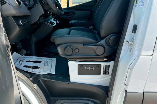 new 2025 Mercedes-Benz Sprinter 2500 car, priced at $59,186
