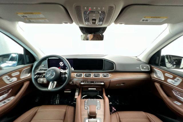 new 2025 Mercedes-Benz GLS 450 car, priced at $100,400