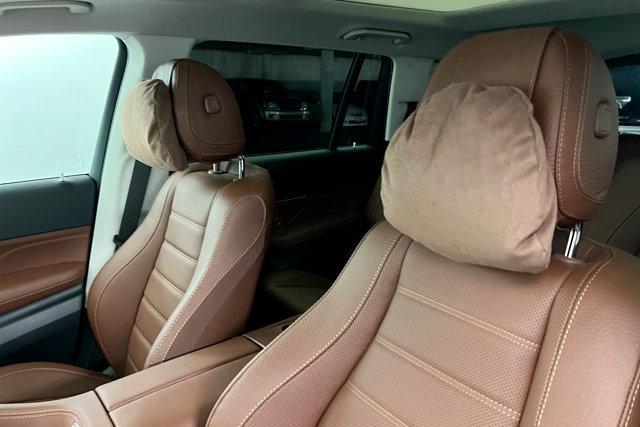 new 2025 Mercedes-Benz GLS 450 car, priced at $100,400