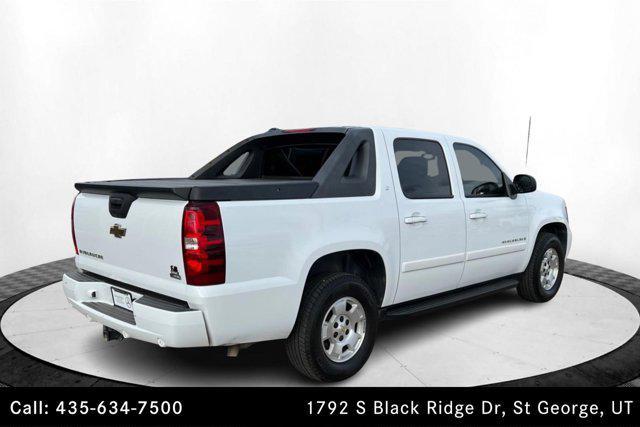 used 2008 Chevrolet Avalanche car, priced at $12,149