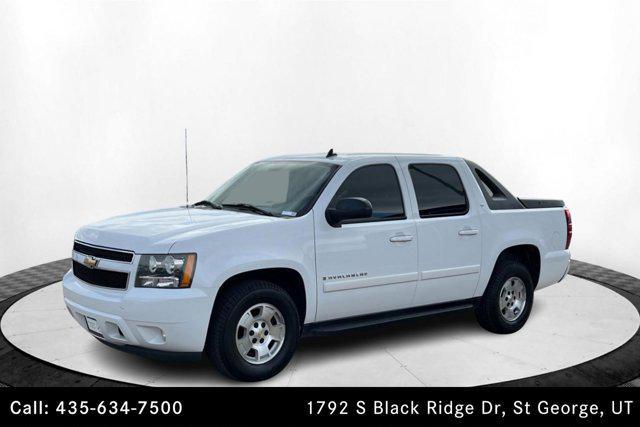 used 2008 Chevrolet Avalanche car, priced at $12,149