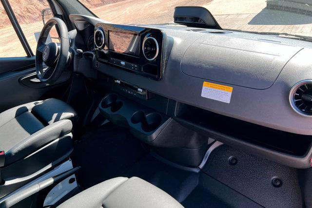 new 2025 Mercedes-Benz Sprinter 2500 car, priced at $59,186
