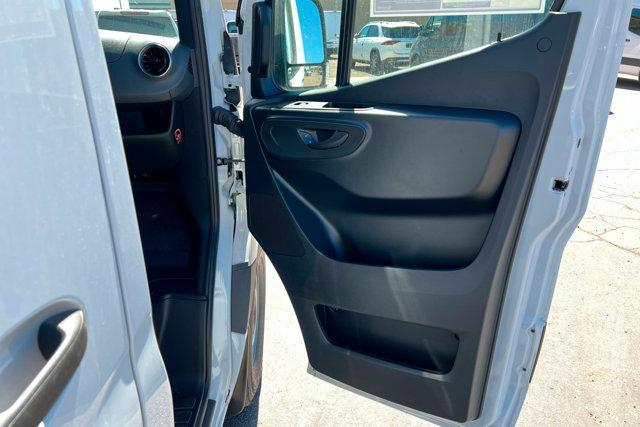 new 2025 Mercedes-Benz Sprinter 2500 car, priced at $59,186